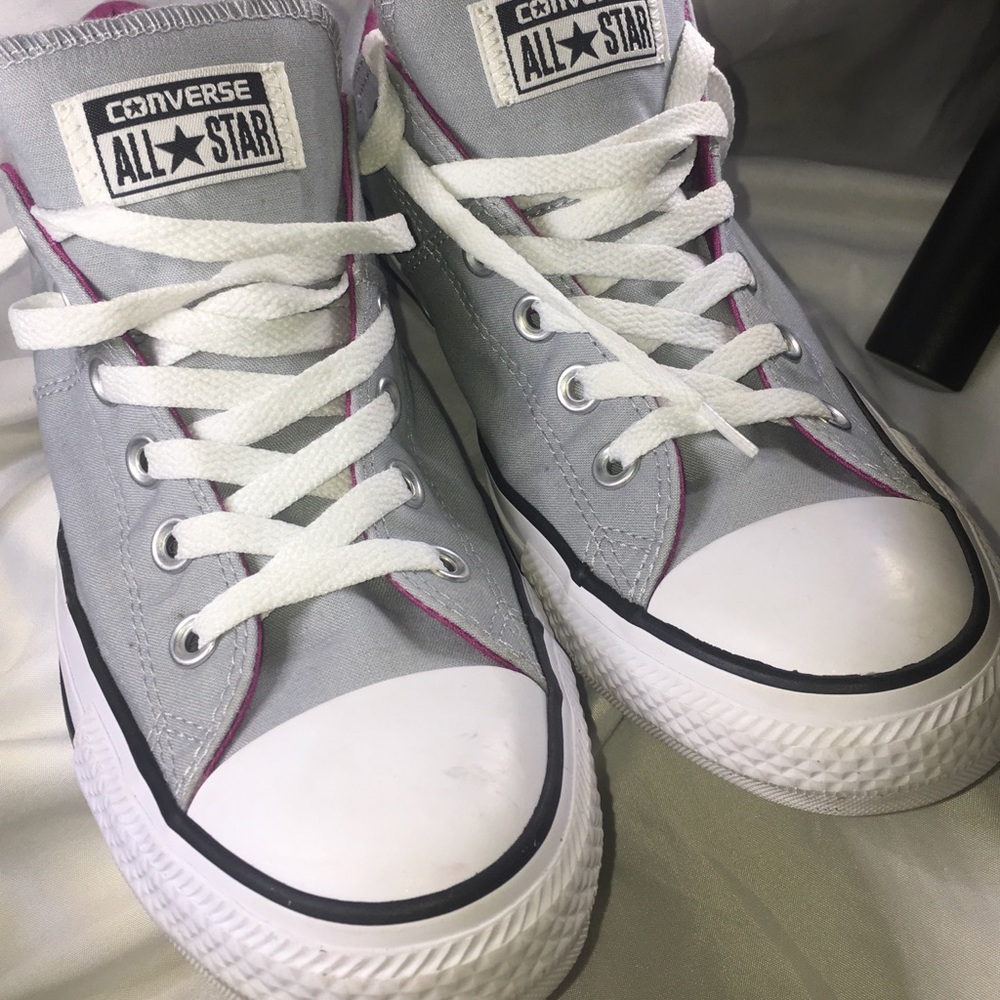 Brand New Women’s Converse Grey size 9 - Picture 2 of 6